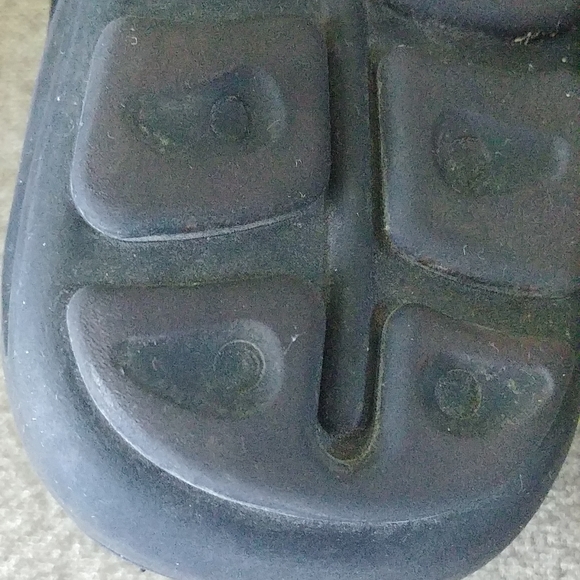 Moccasins, size 8, black and cream color in great conditions - Picture 10 of 12